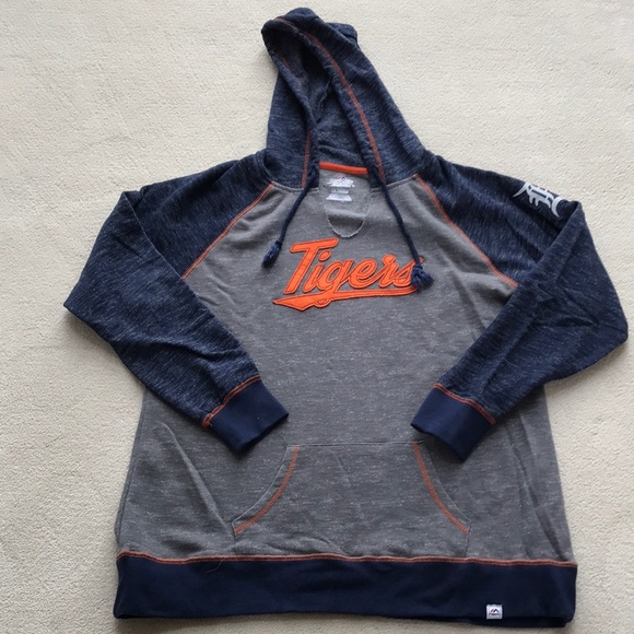 Majestic Jackets & Blazers - MAJESTIC AUTHENTIC DETROIT TIGER SWEATSHIRT. NWT